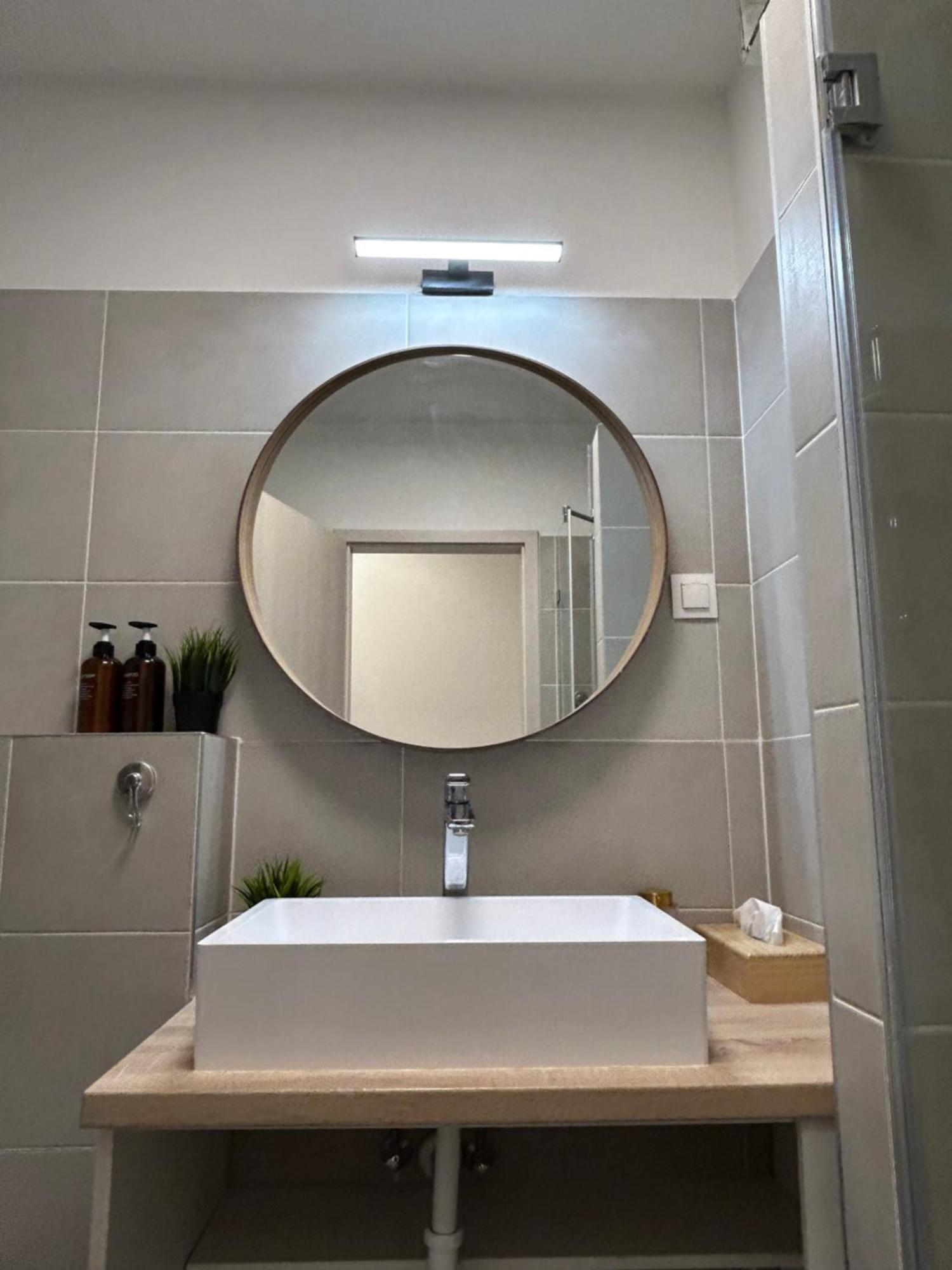 West Budapest-Edge Of Downtown-Free Parking Экстерьер фото